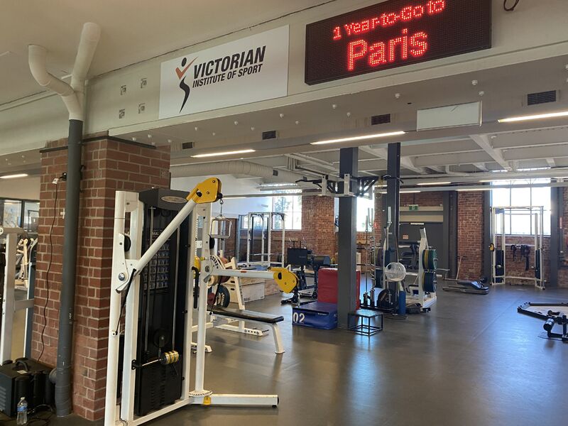 1 year to go to Paris